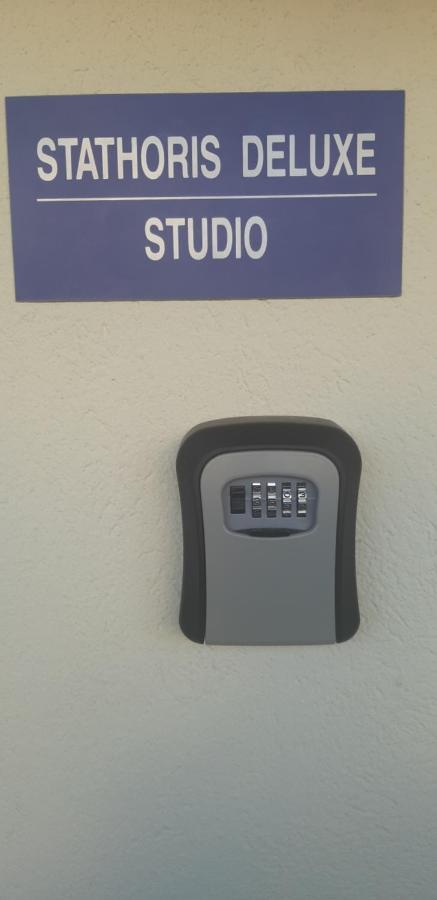 Stathoris Deluxe Studio Nea Peramos  Luaran gambar